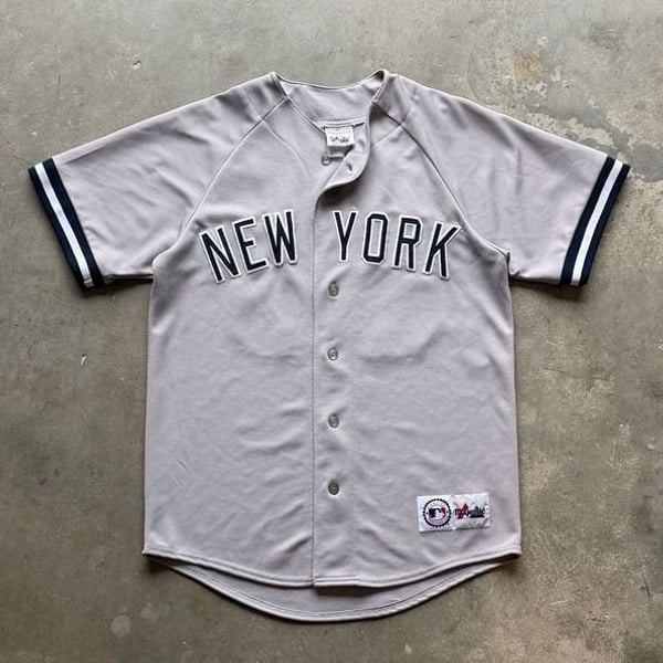 Vintage 90s Majestic New York Yankees Soler 00 Size 42 Gray Baseball Jersey
