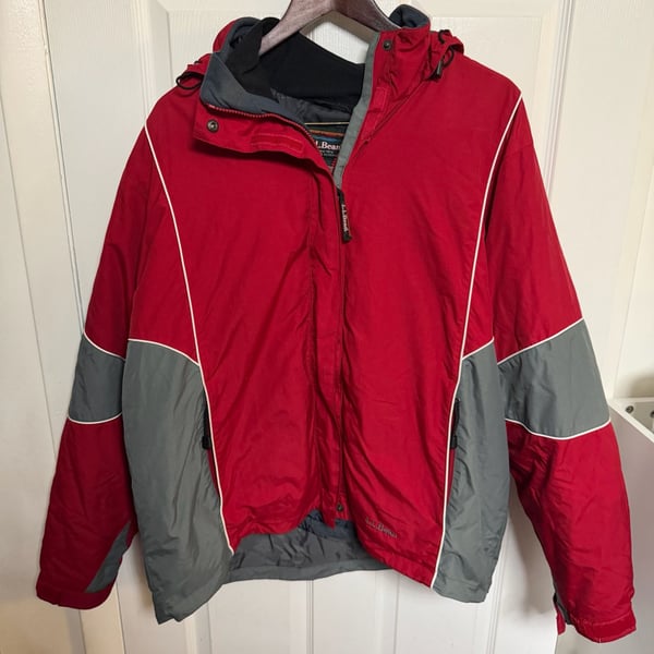 L.L. Bean Women's Red and Gray 3-in-1 Winter Jacket Extra Large