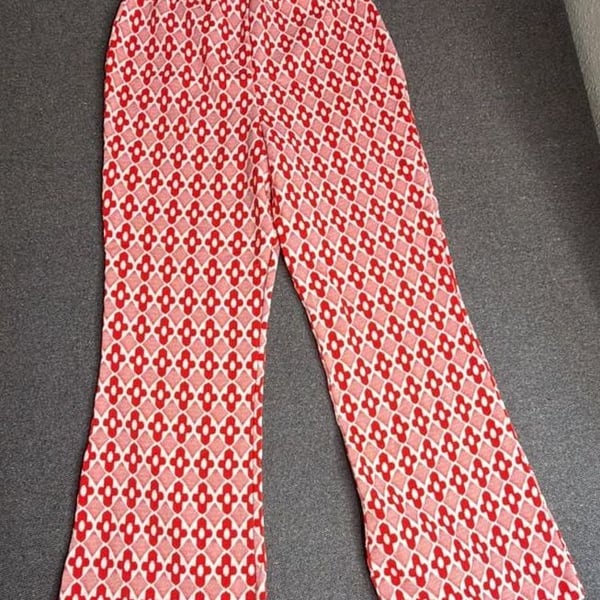 Growing Girl Pants Size 14 Red White Diamond Geo Pattern Flare Trousers