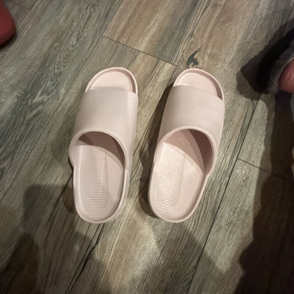 Nike Calm Slide Sandals Pink Size 9.5 Indoor Outdoor Slippers