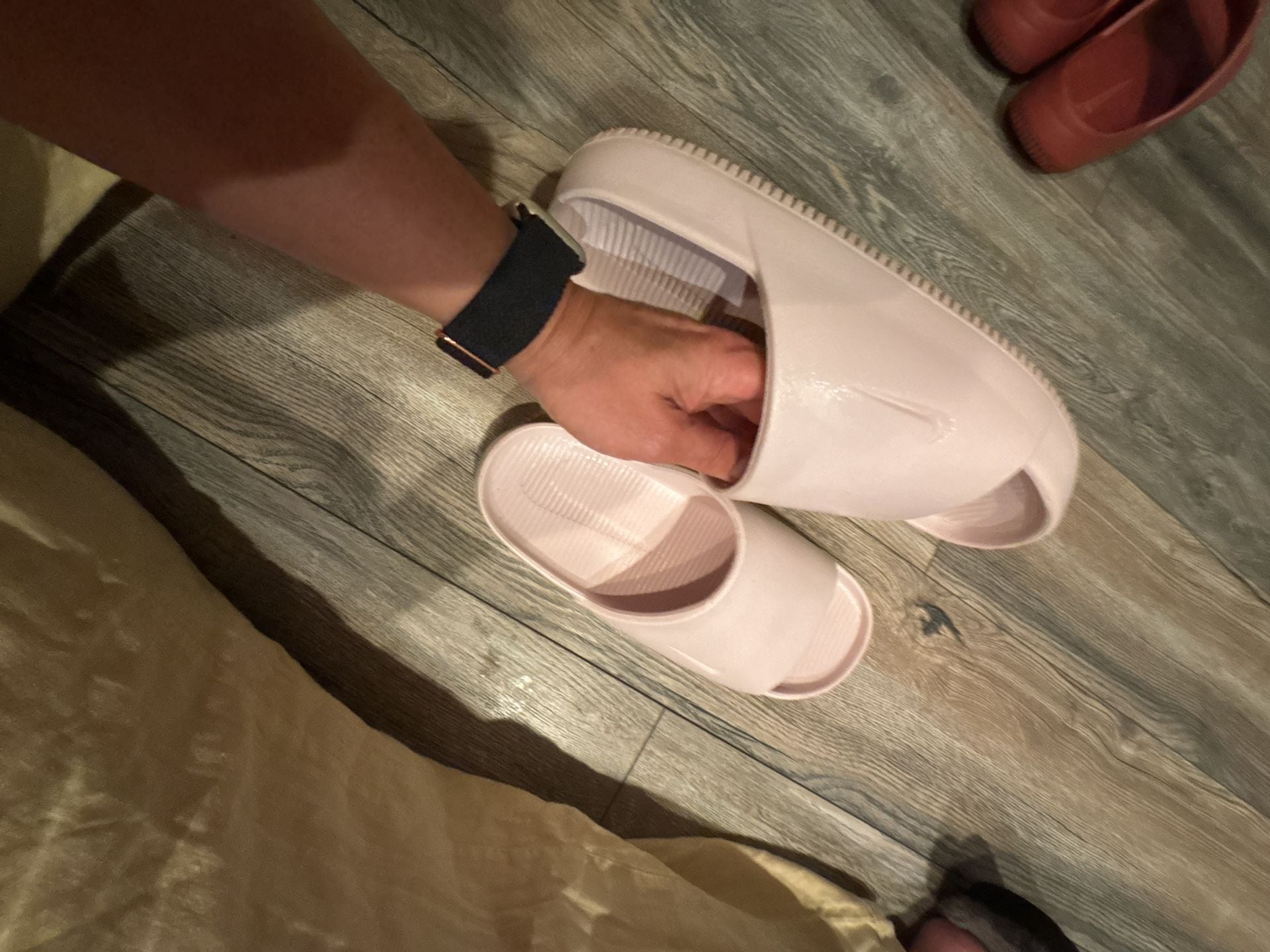Nike Calm Slide Sandals Pink Size 9.5 Indoor Outdoor Slippers 4