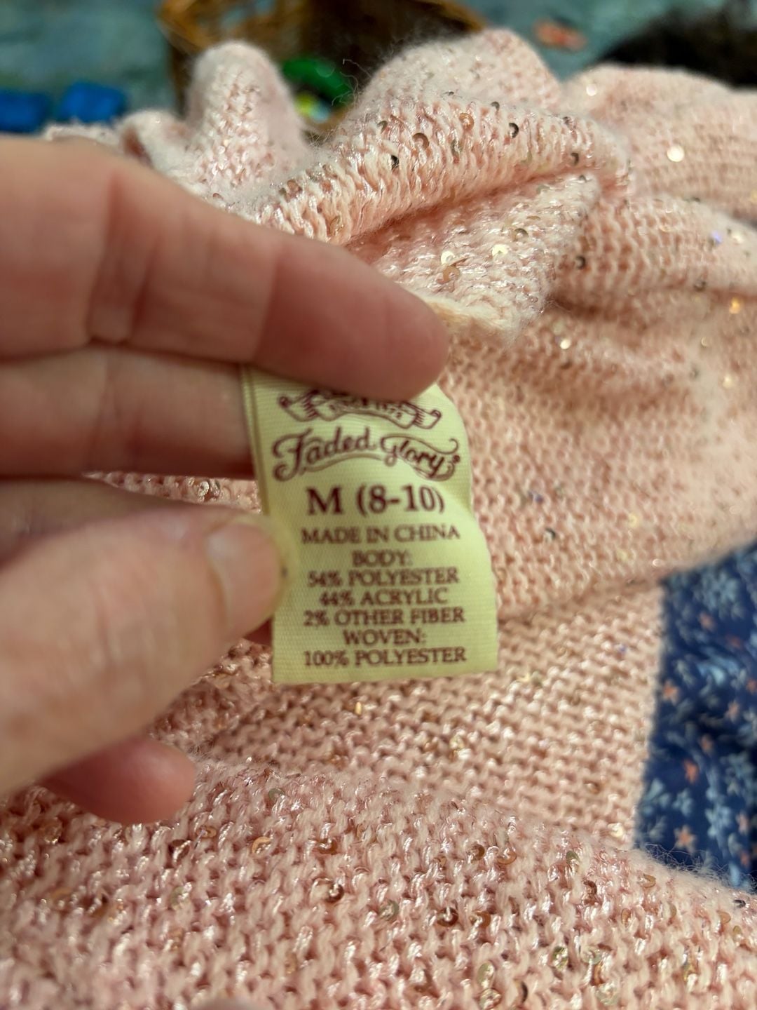 075-Faded Glory Sweater Size M (8-10) Pink Sequin Sheer Hem 8