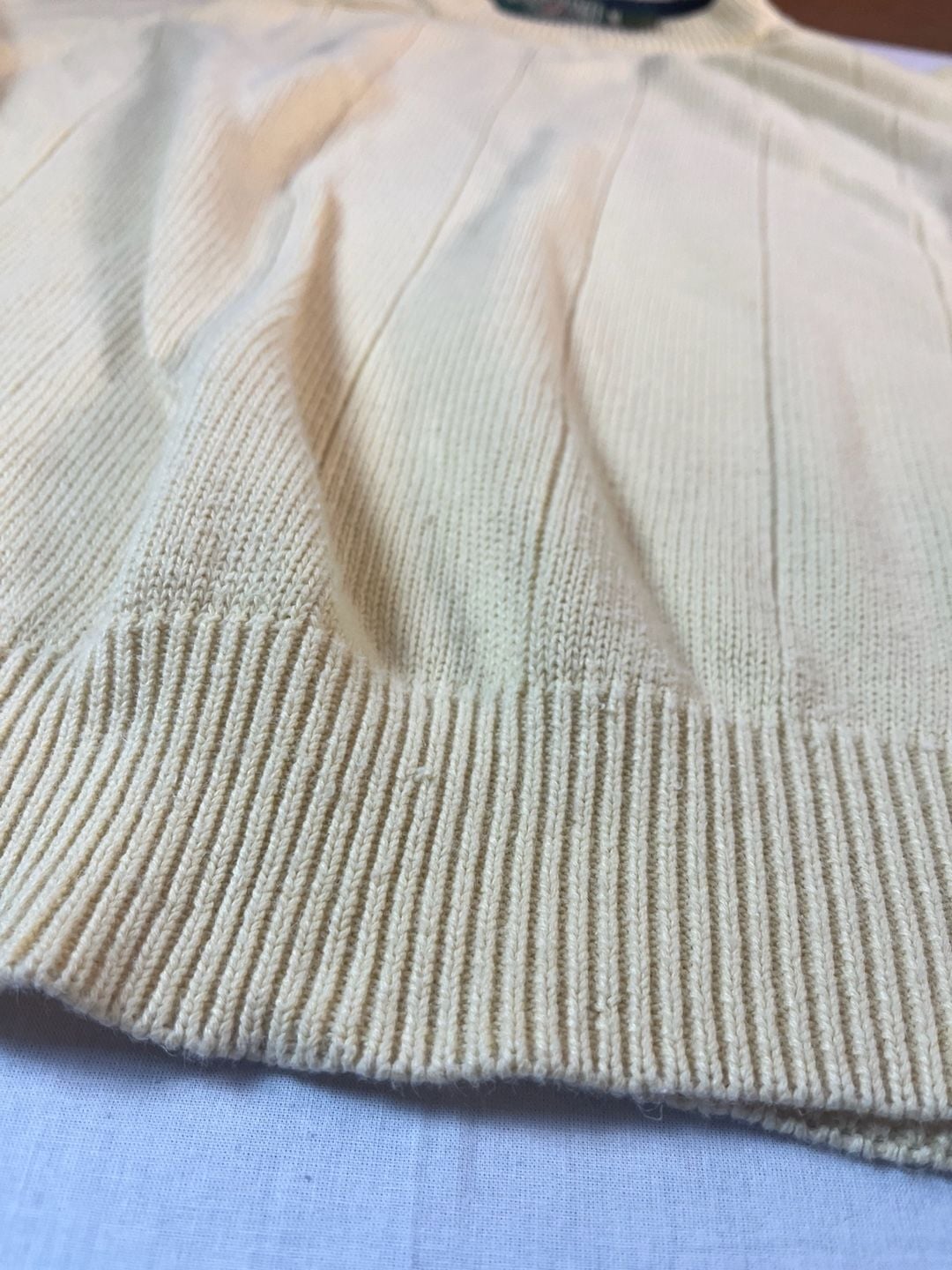 American Eagle Outfitters Vintage 90s Yellow Cable Knit Crew Neck Sweater XL 9