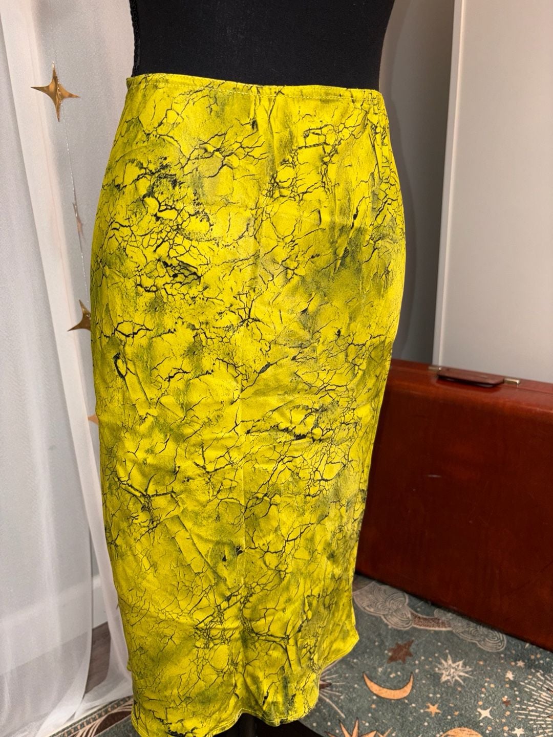 Topshop Midi Skirt Yellow Black Crackle Batik Print 2