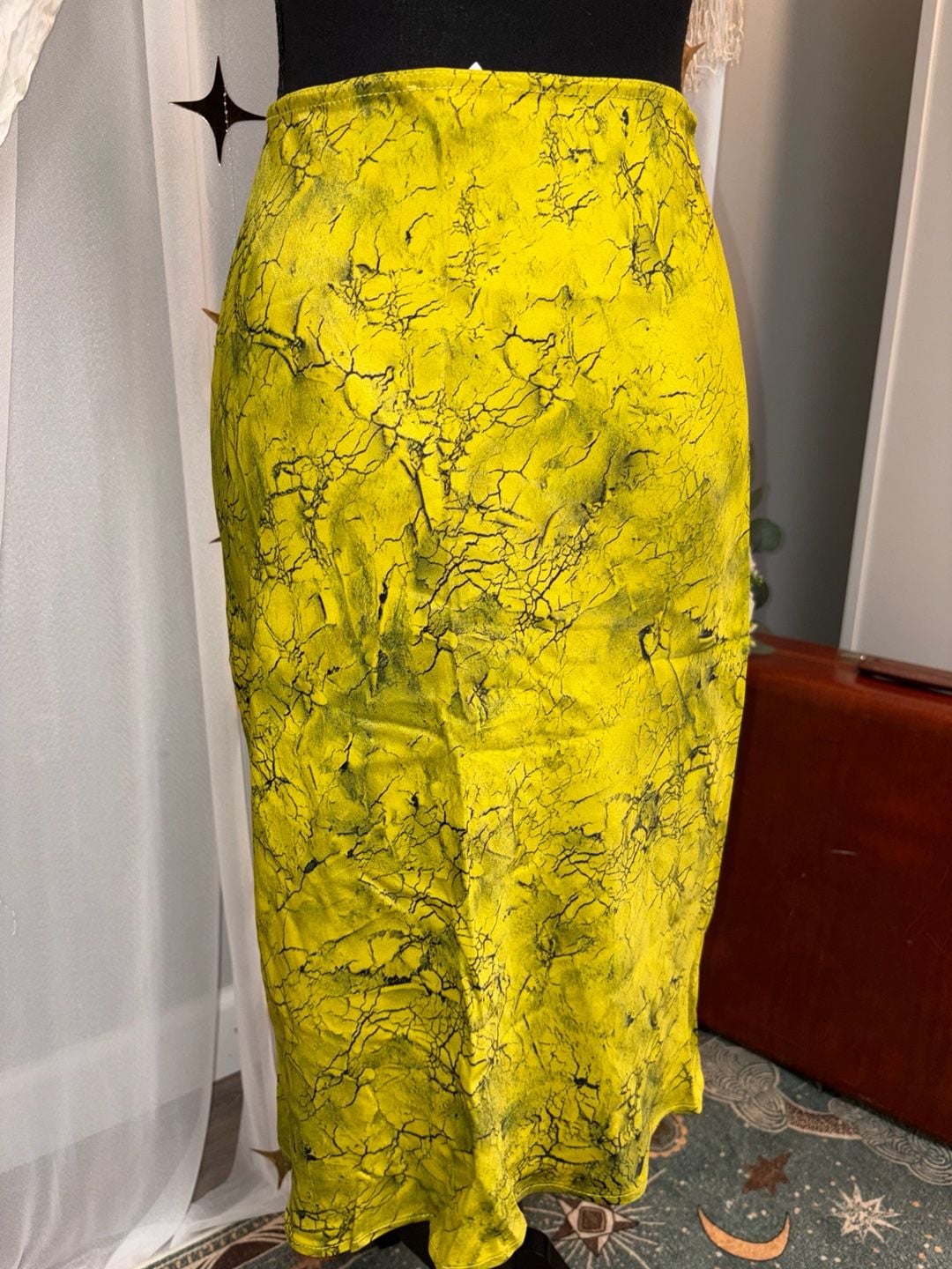 Topshop Midi Skirt Yellow Black Crackle Batik Print 4
