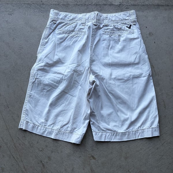 American Eagle Outfitters Longer Length Shorts Size 33 White Cotton Chino
