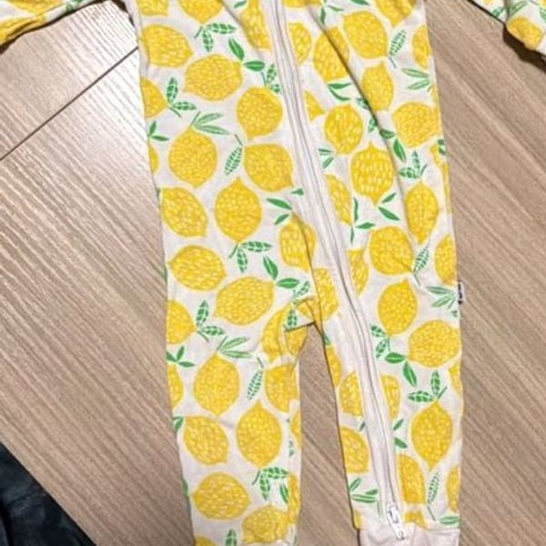 Little Sleepies Lemons Zippy Pajamas Size Newborn Yellow White Lemon Print