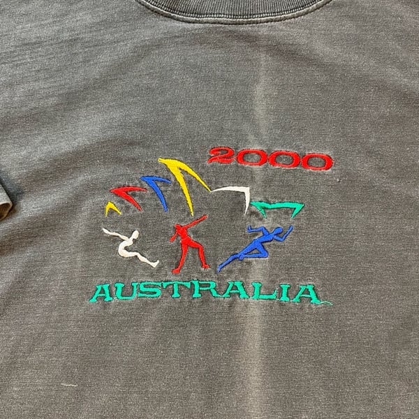 Campaign Australia 2000 T-Shirt Size XL Vintage Charcoal Embroidered Graphic