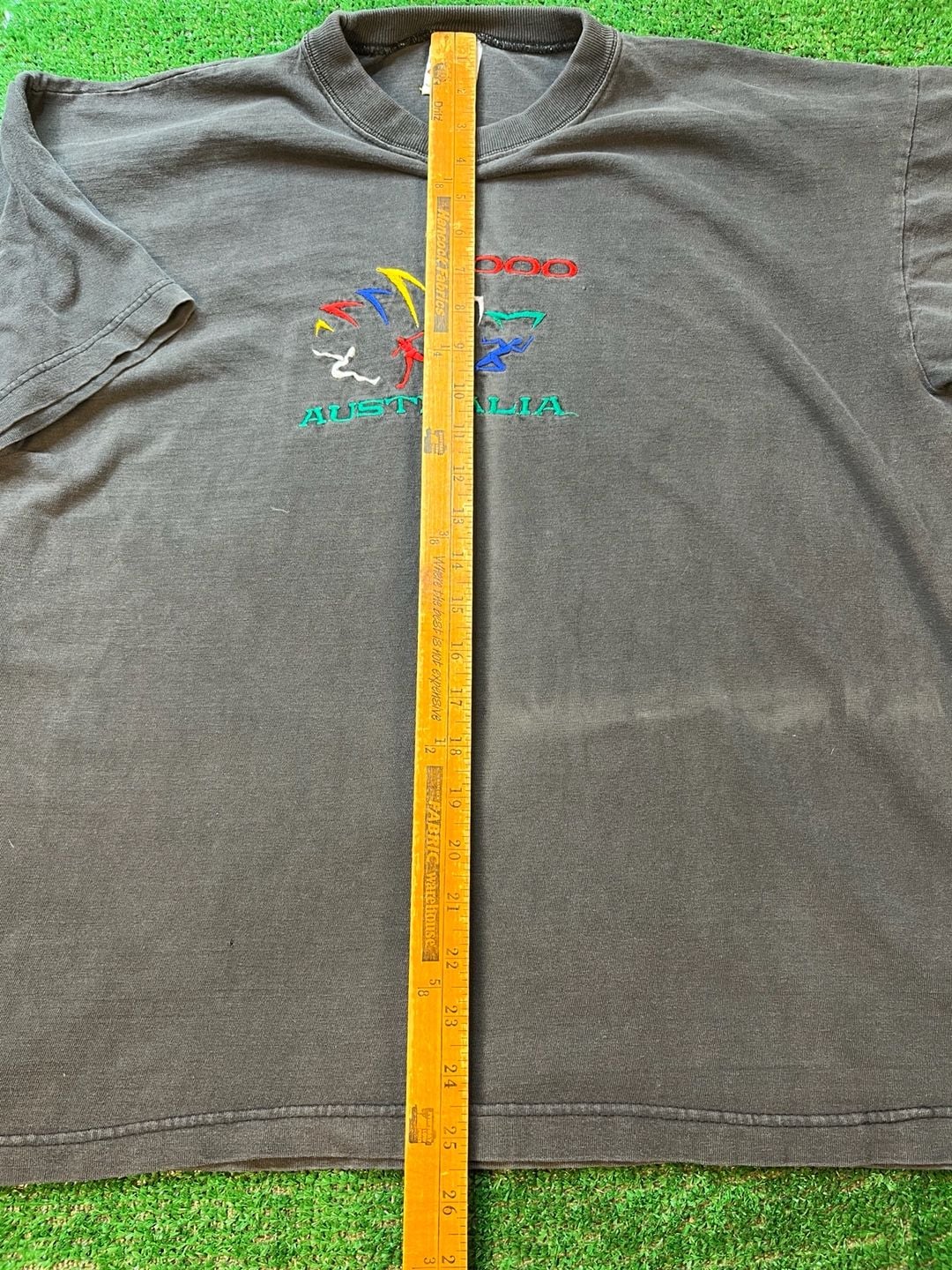 Campaign Australia 2000 T-Shirt Size XL Vintage Charcoal Embroidered Graphic 10