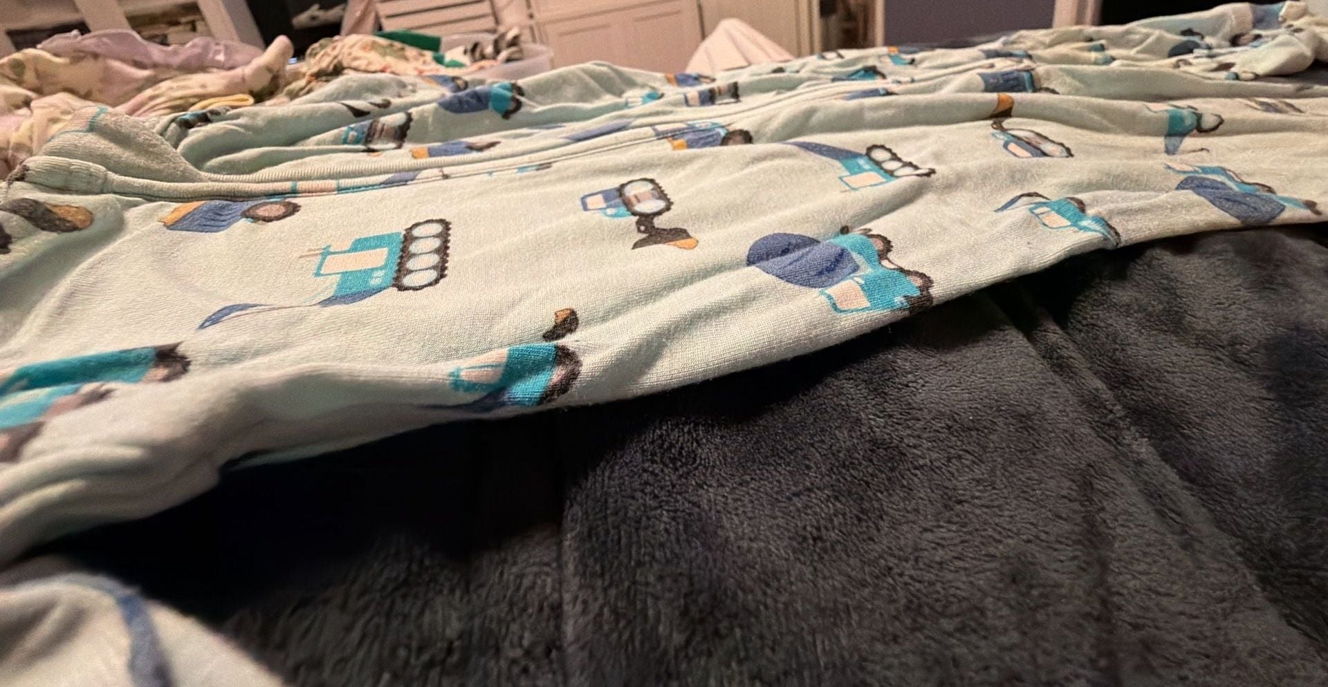 Posh Peanut Construction Vehicle Footed Sleep & Play Pajamas Size 6-9 Months 6