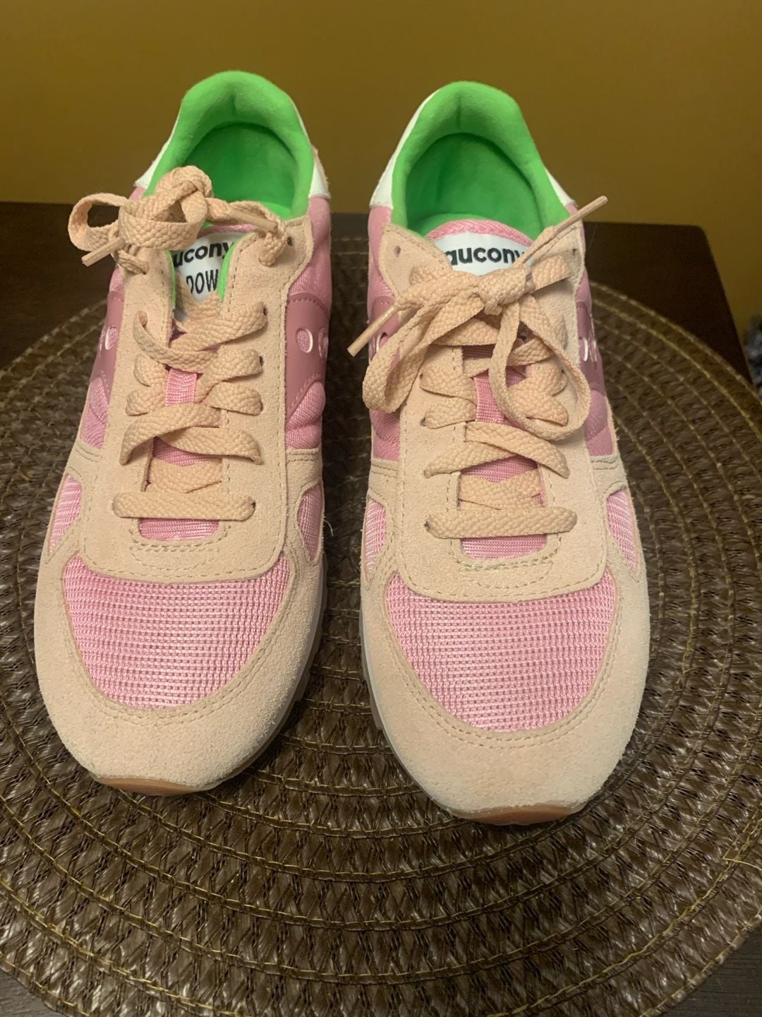 Saucony Women's S1108-844 Size 8.5 Pink Beige Green Running Shoes EUC 5
