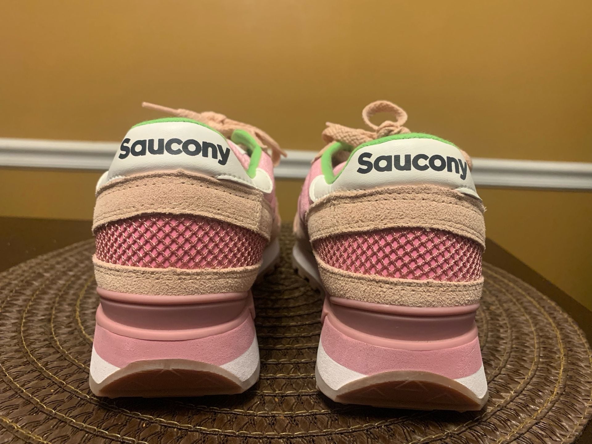 Saucony Women's S1108-844 Size 8.5 Pink Beige Green Running Shoes EUC 6