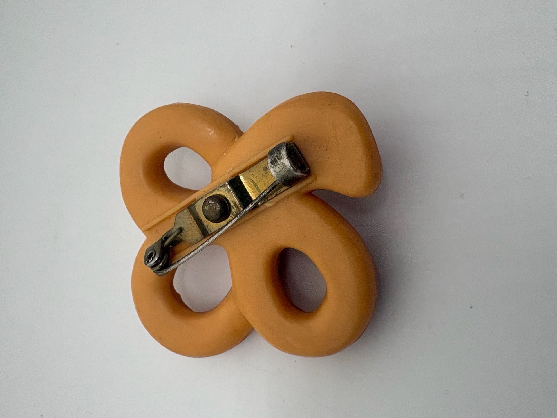 Vintage Hallmark Shamrock Pretzel Brooch Pin 3