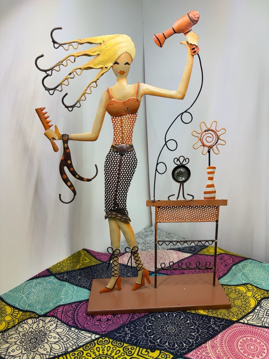 Handmade Metal Art Woman Salon Hairdresser Figurine Table Decor - made in India 1