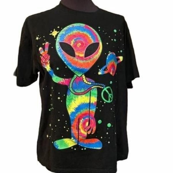 Olimpus VIP Alien Graphic T-Shirt Size Large Black