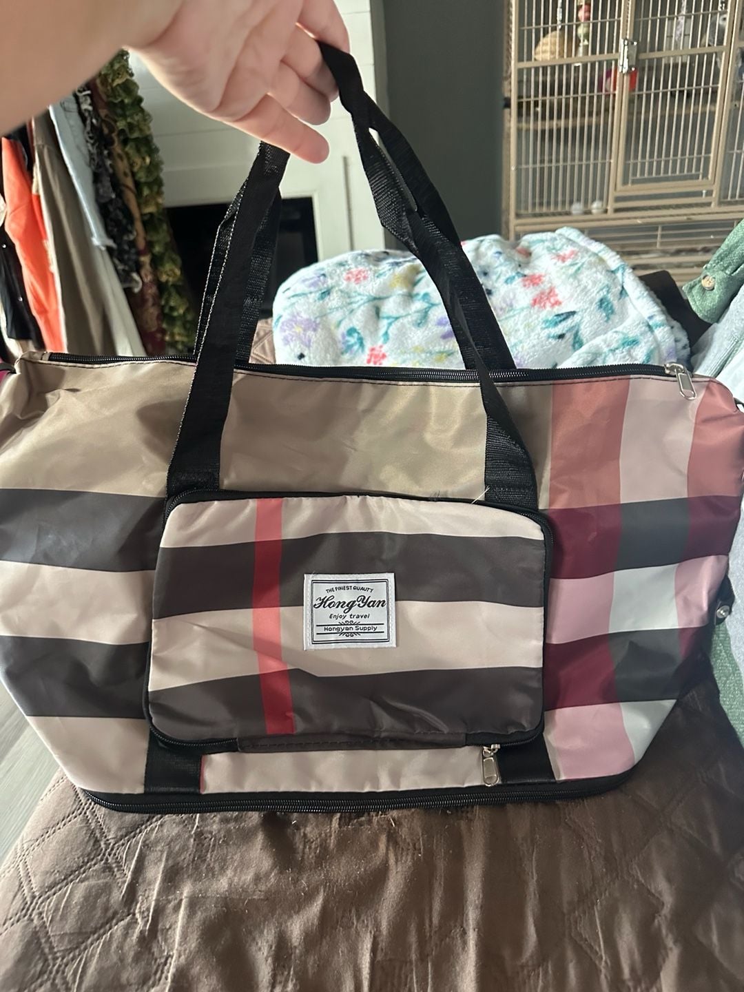 Hong Yan Travel Duffel Bag Plaid Weekender Tote 2