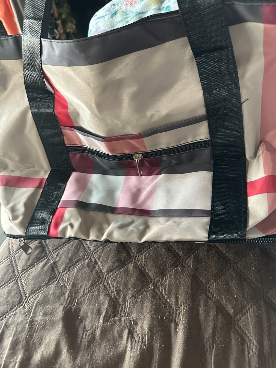 Hong Yan Travel Duffel Bag Plaid Weekender Tote 4