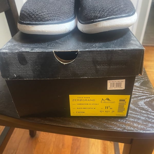 Cole Haan Zerogrand Stitchlite Size 11.5M Black Knit Sneakers