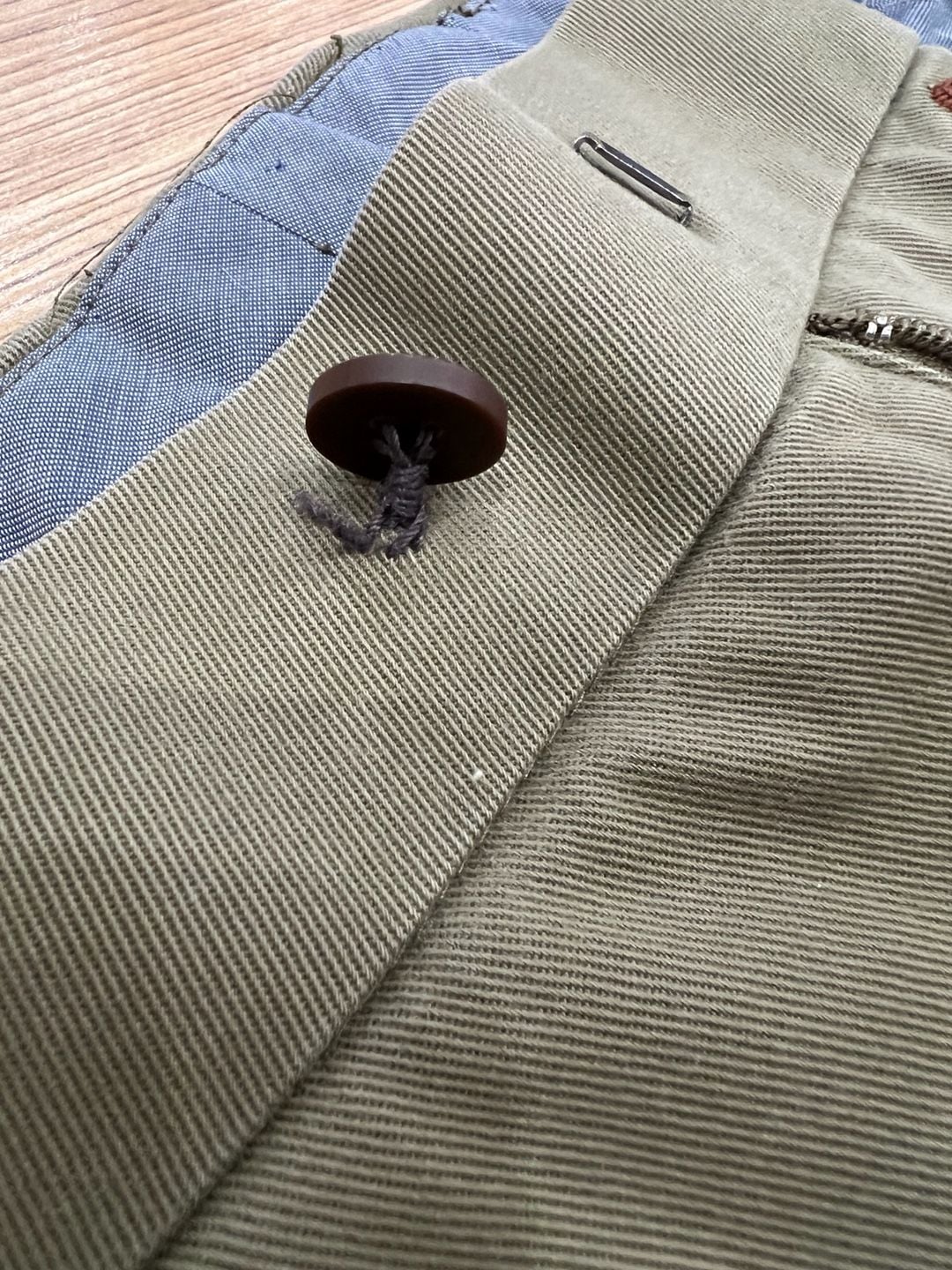 Charles Tyrwhitt Olive Green Slim Fit Chino Pants 34W 32L Fair 8