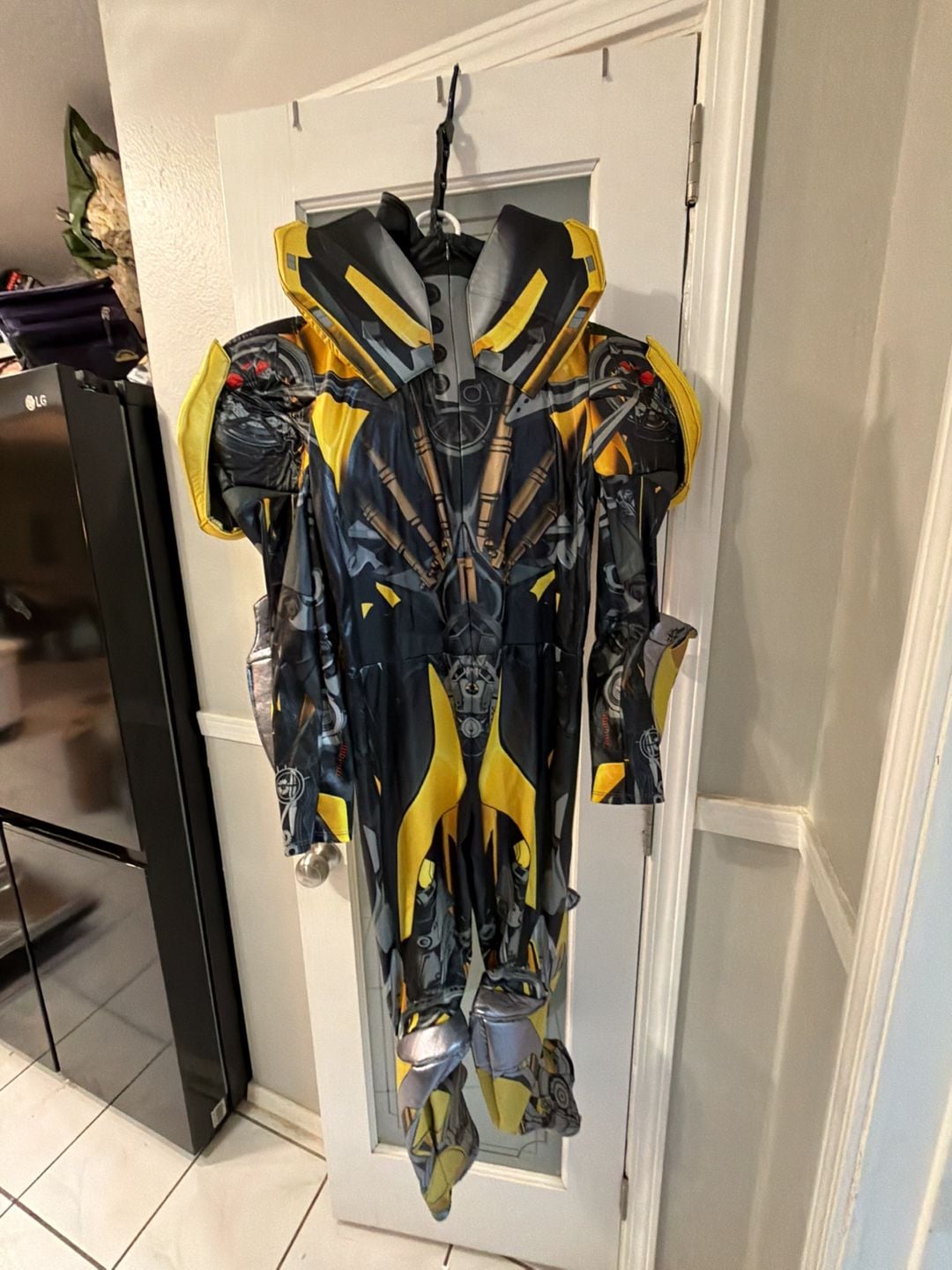 Transformers Bumblebee Deluxe Costume 8