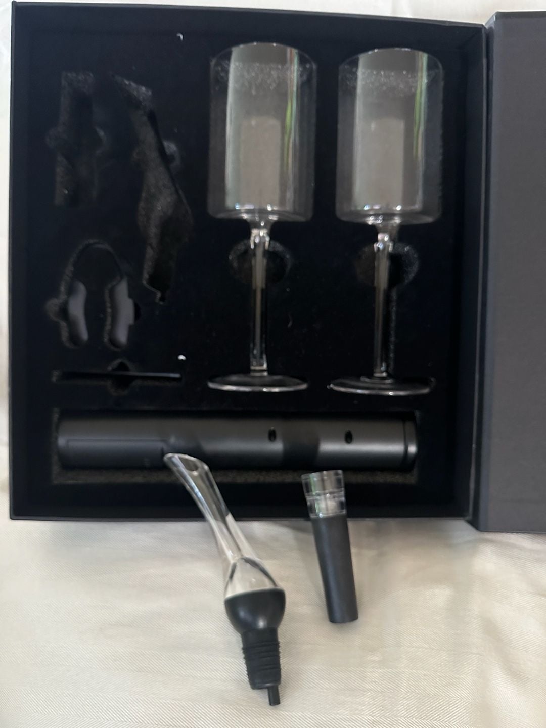 Moderne Elegance Champagne Flute Glass Set of 2 with Accessories Gift Box 3