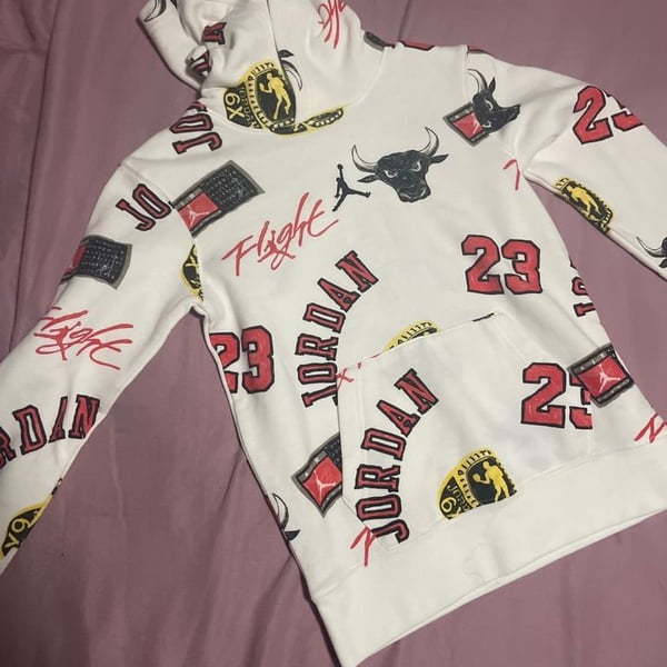 Jordan White Graphic Hoodie Size M