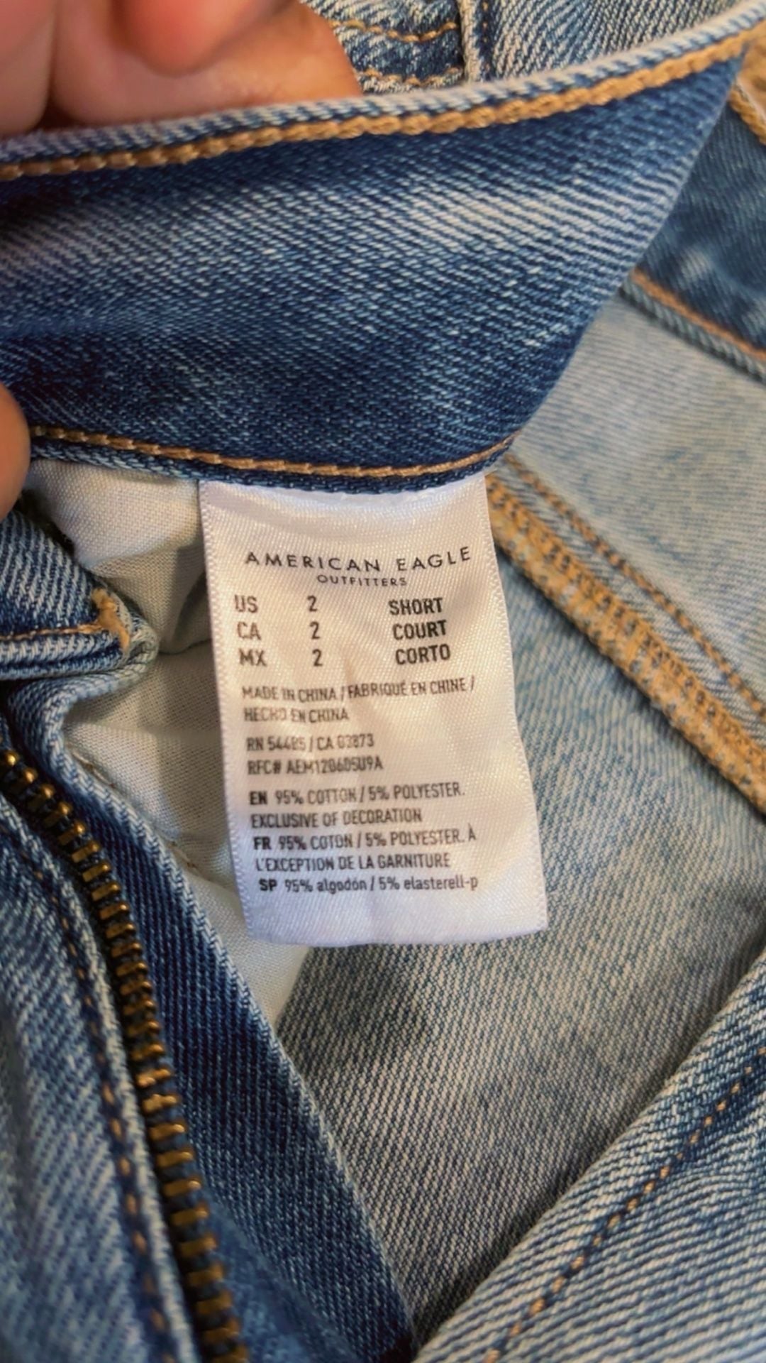 American Eagle Outfitters Mom Jean Size 2 Short Light Wash Distressed Ripped 3