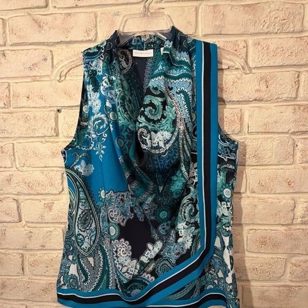 New York & Company Sleeveless Blouse Size Small Blue Black Paisley