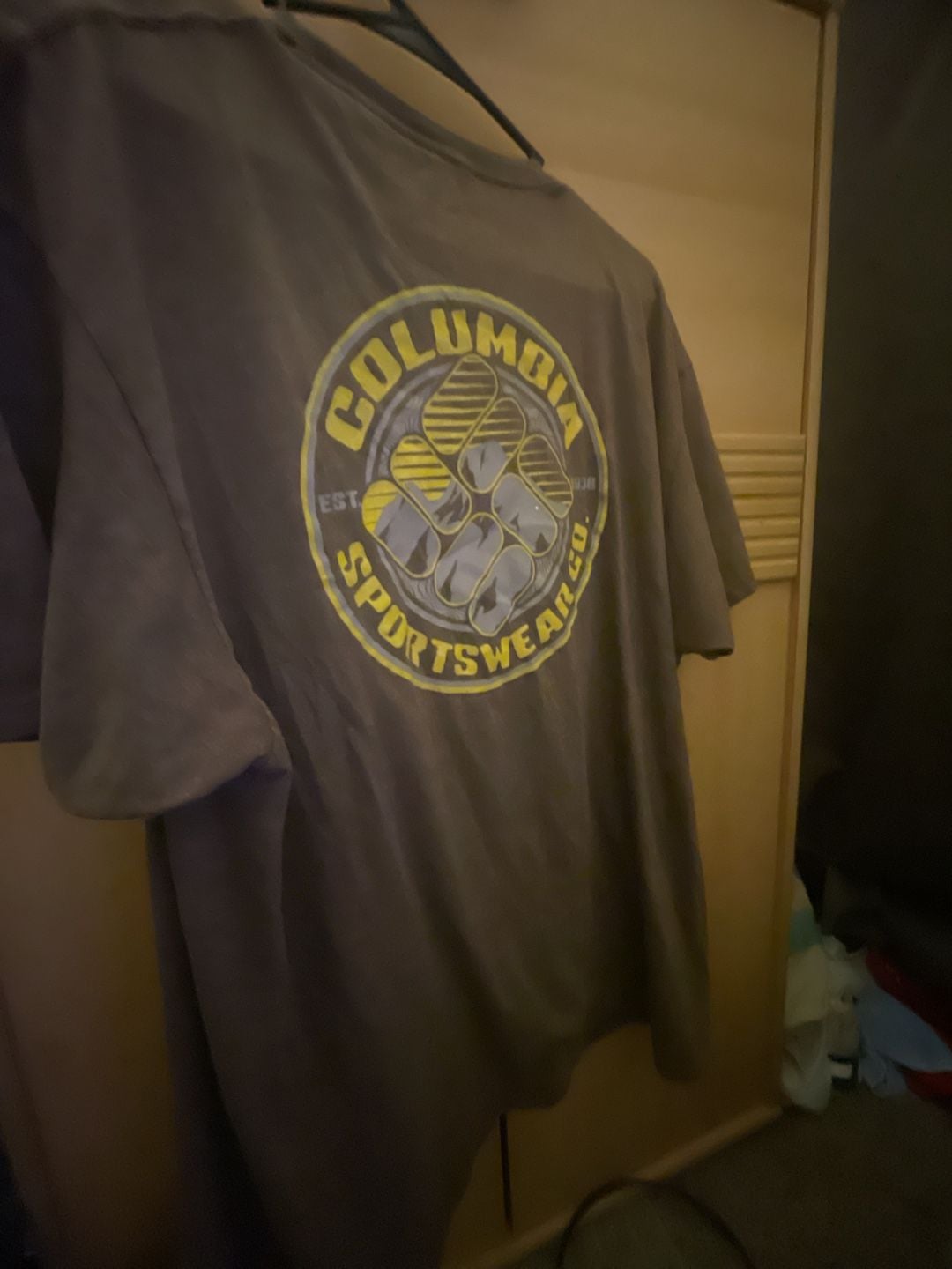 Columbia Sportswear Company Men's Short Sleeve T-Shirt Size XXL Gray Graphic Tee 5