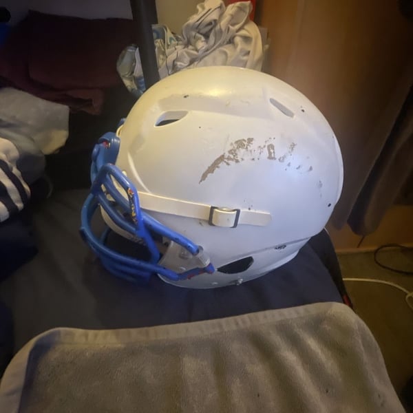 Schutt Football Helmet White Blue Face Mask Medium