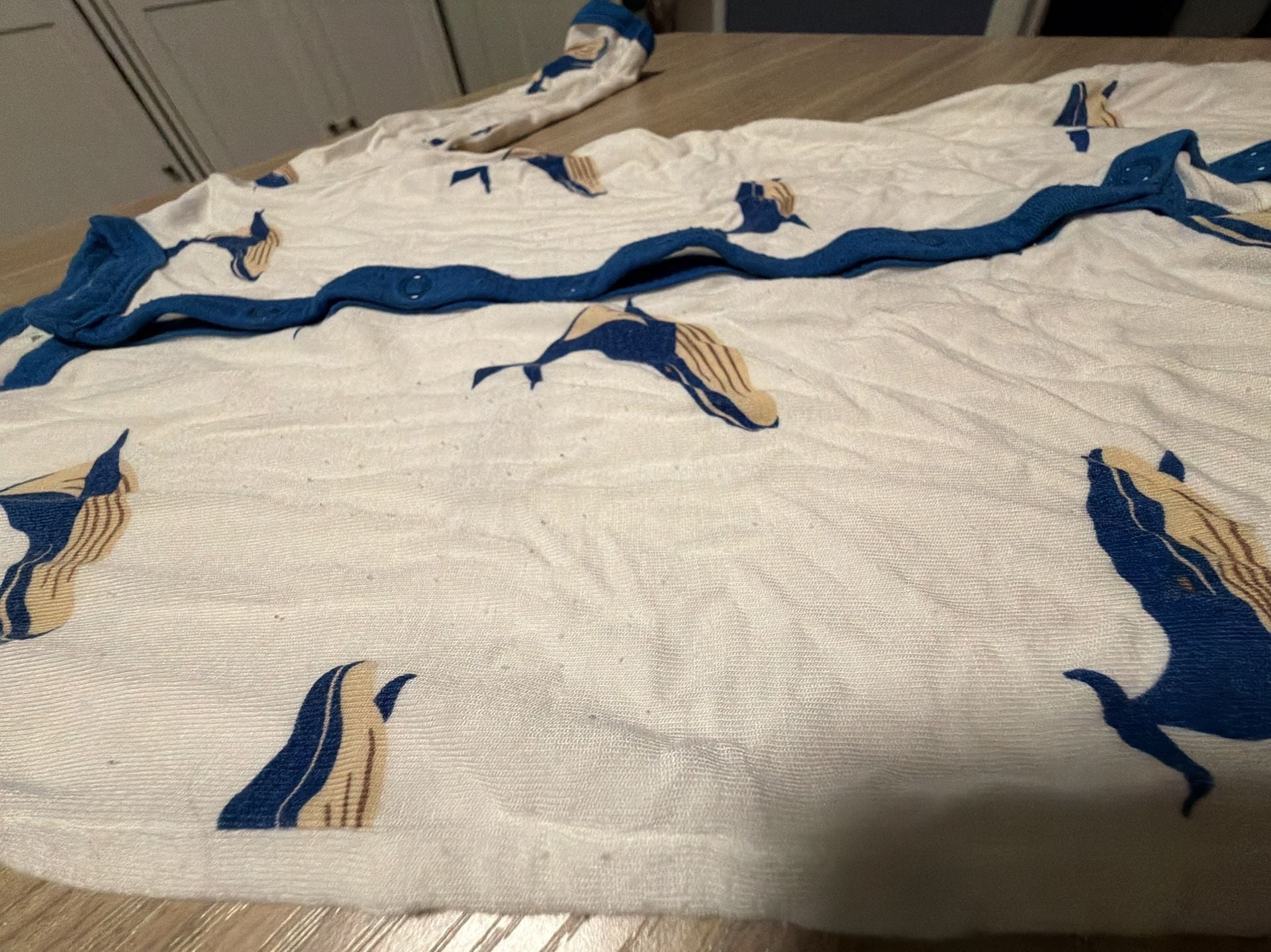 Kyte BABY Romper Bamboo Blue Whales on White 12-18 Months Gender Neutral 4