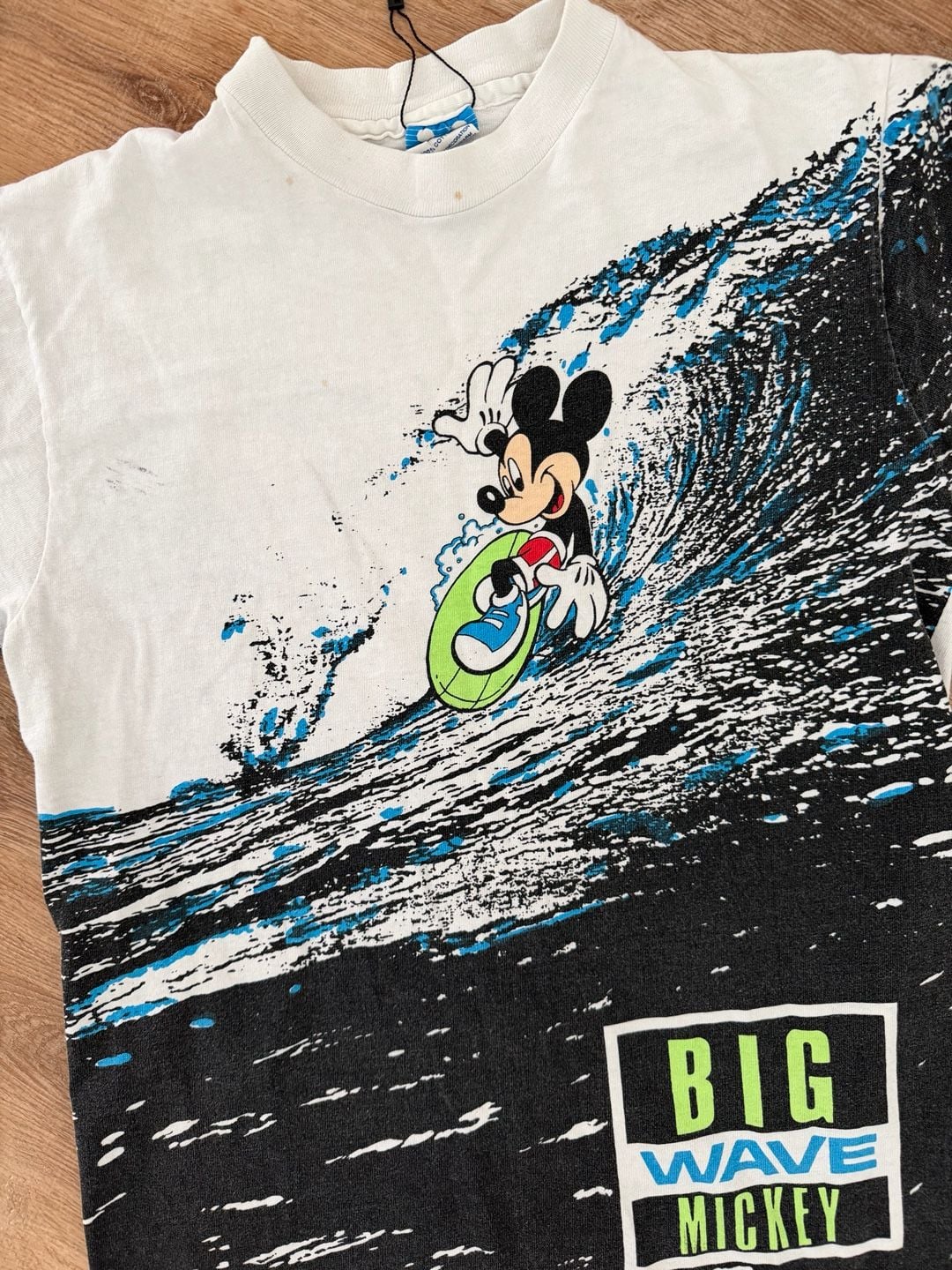 Disney Big Wave Mickey Mouse Surfing AOP T-Shirt One Size White 2