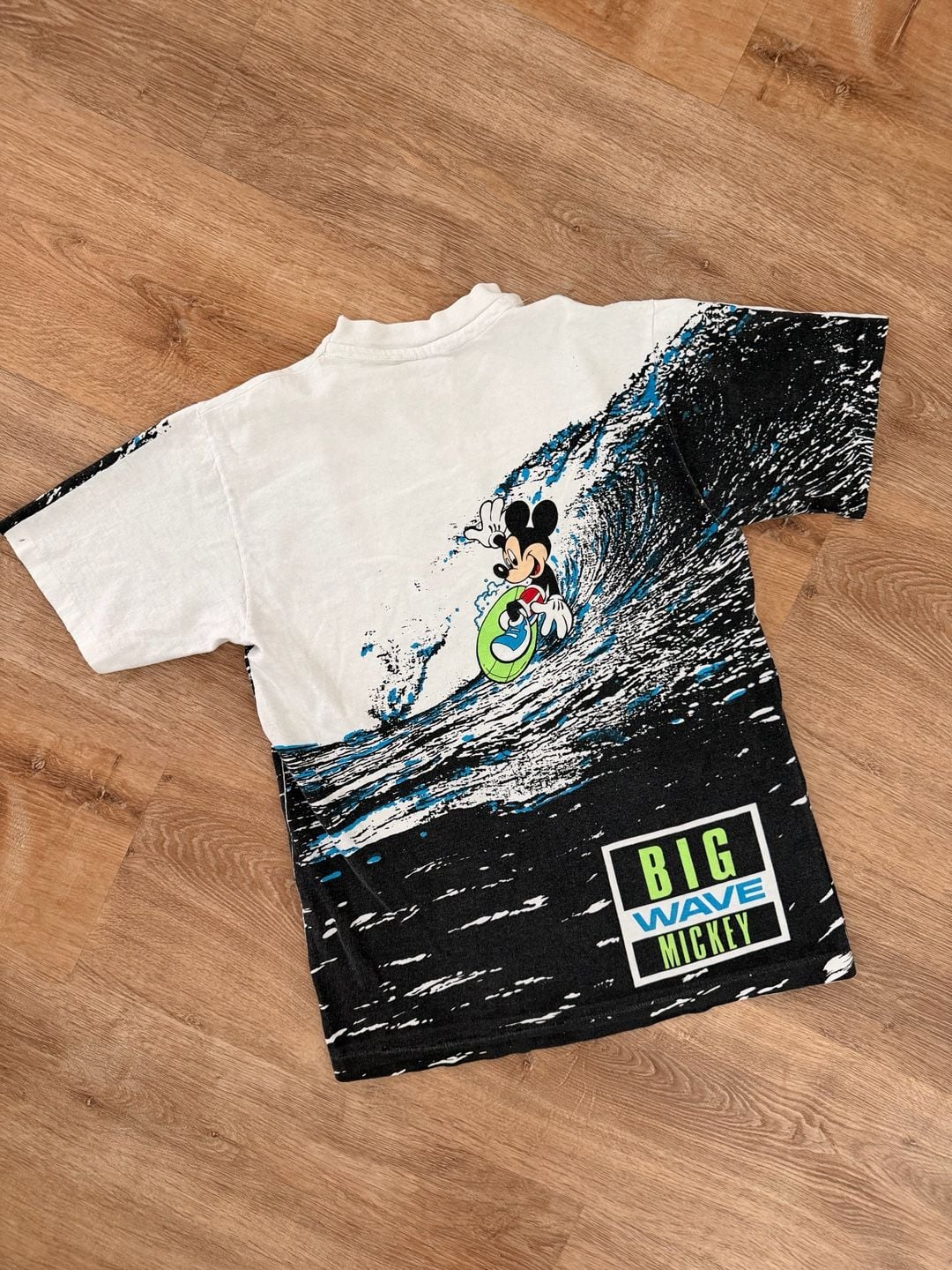 Disney Big Wave Mickey Mouse Surfing AOP T-Shirt One Size White 3
