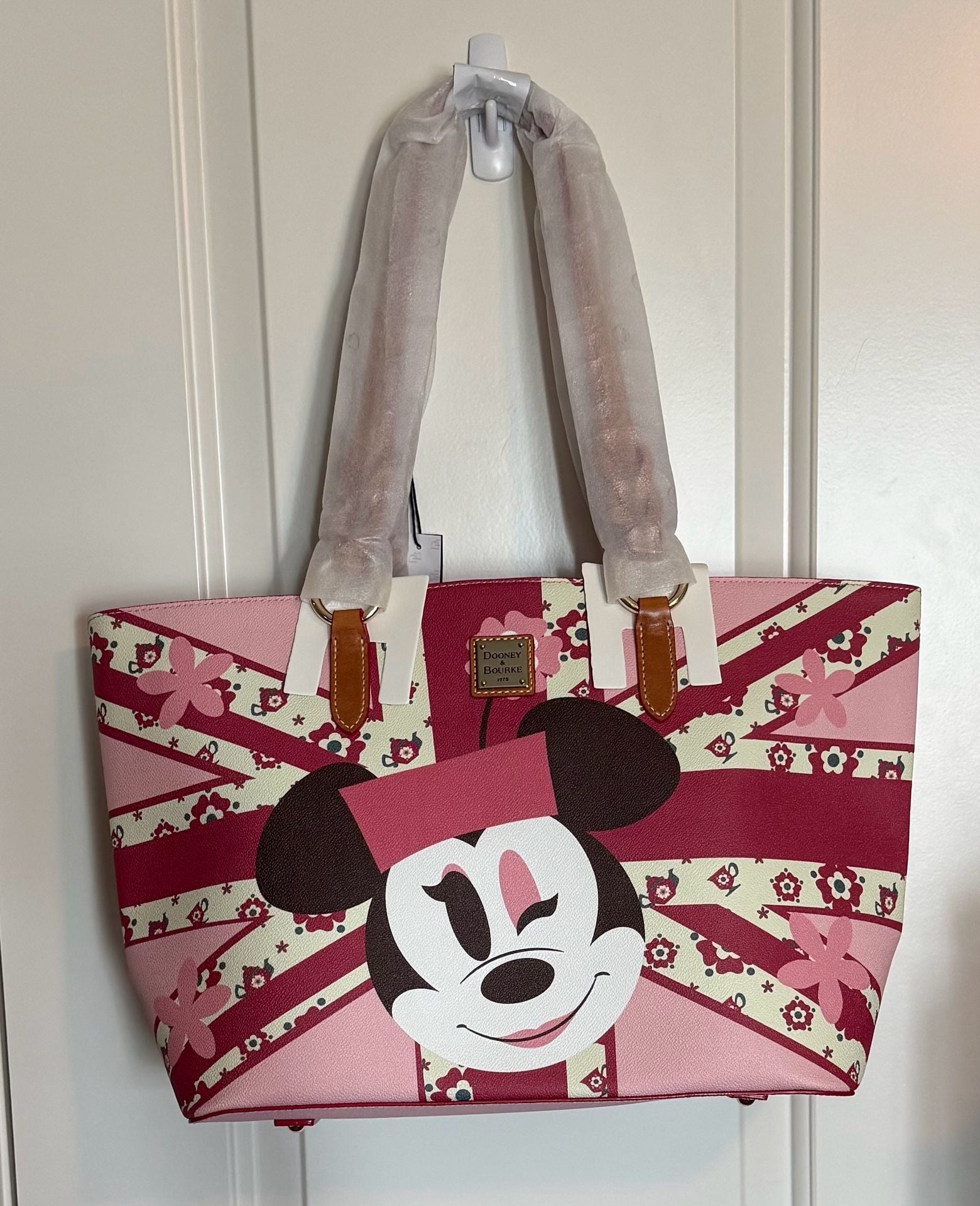 NWT Dooney & Bourke Disney Parks Epcot UK Minnie Mouse Tote Bag 2