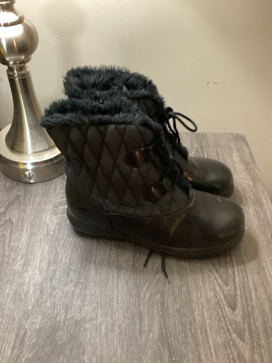 Totes Jinx Cold Weather Boots Black Quilted Faux Fur Winter Boots 3