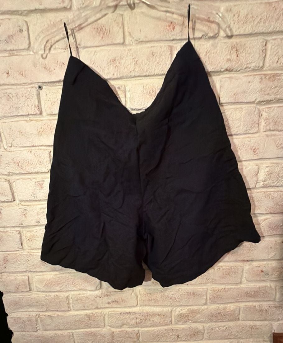 Zara Pleated Shorts Size S Black 4