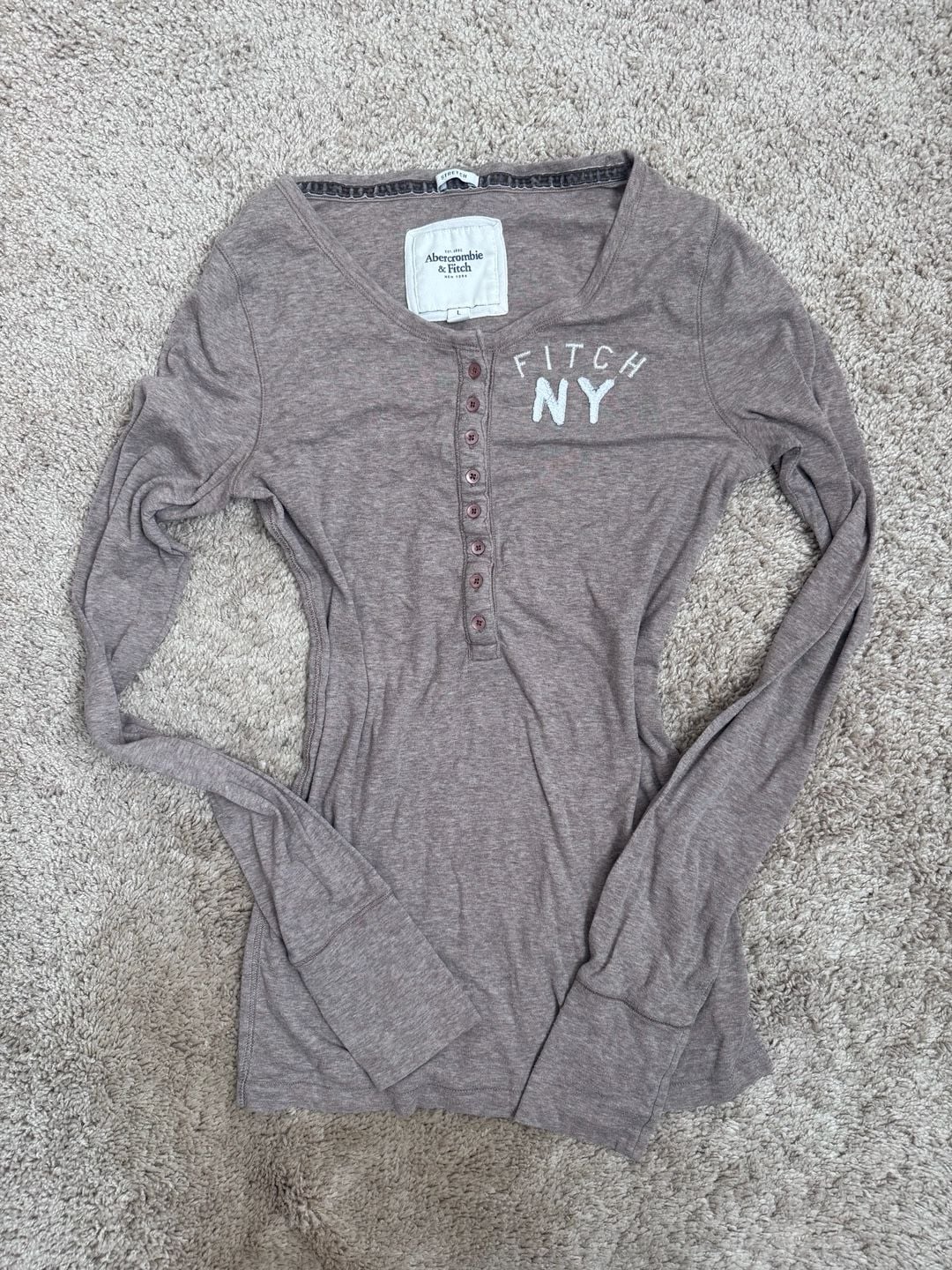 Abercrombie & Fitch Rare Y2K Henley 2