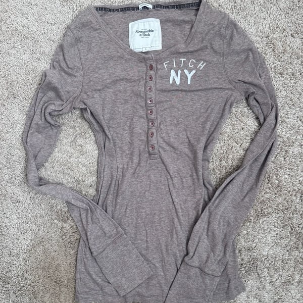 Abercrombie & Fitch Rare Y2K Henley