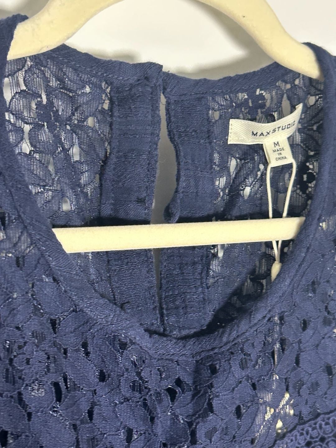 Max Studio Sleeveless Lace Top Size M Navy Blue 7