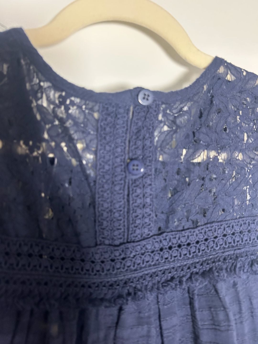 Max Studio Sleeveless Lace Top Size M Navy Blue 10
