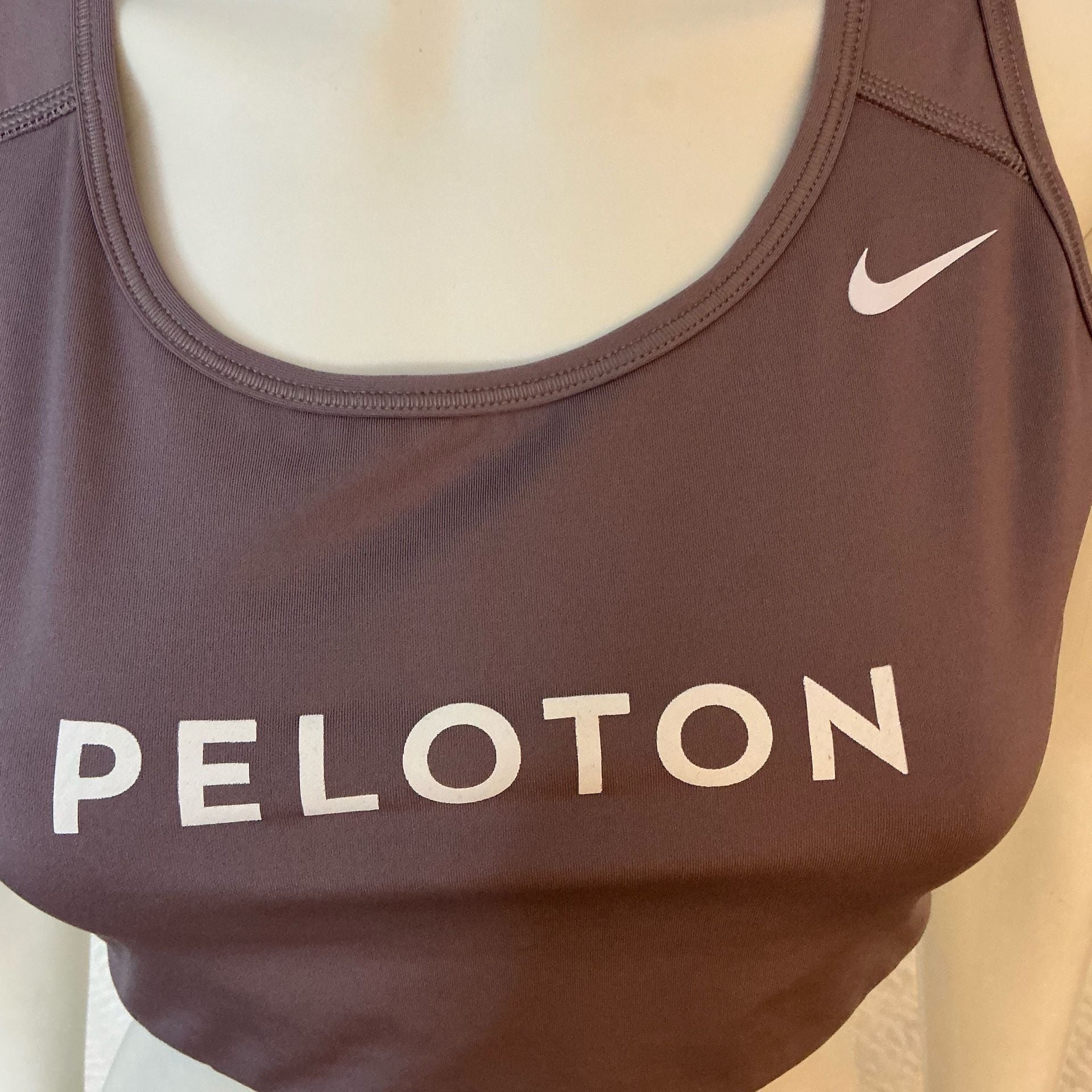 Nike Peloton Sports Bra Size XL Purple Dri-Fit Racerback Cropped Top 7