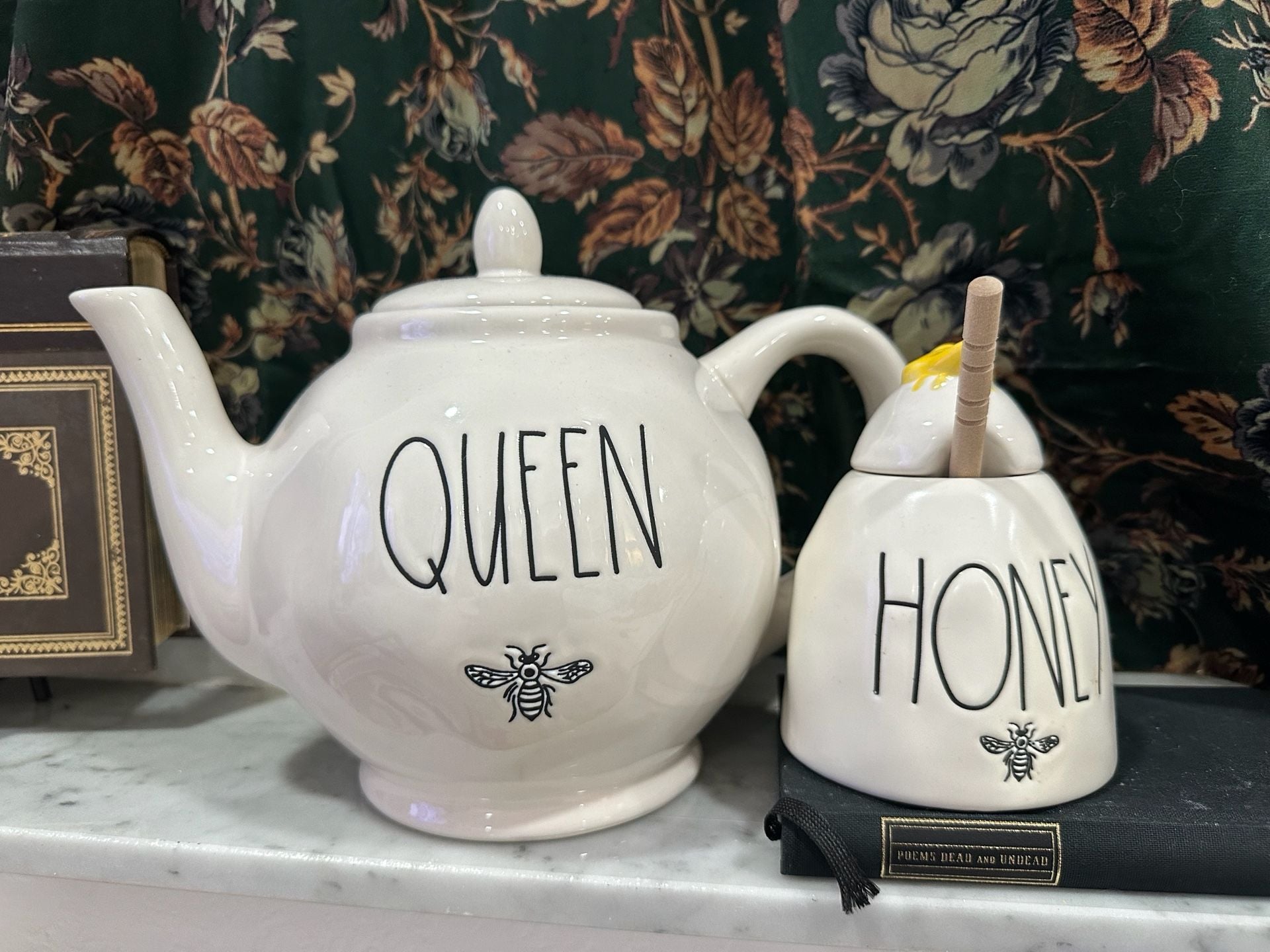 Rae Dunn Queen Bee Teapot And Honey Jar Set 1