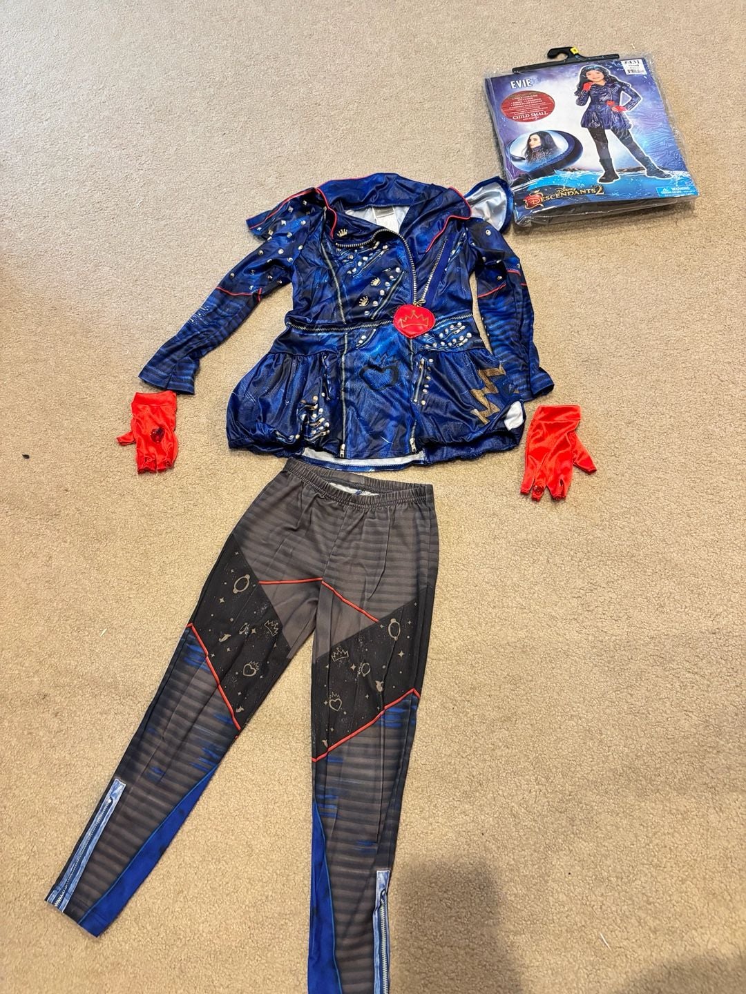 Disney Descendants 2 Evie Deluxe Halloween Costume – Girls Small – 4 Piece 1