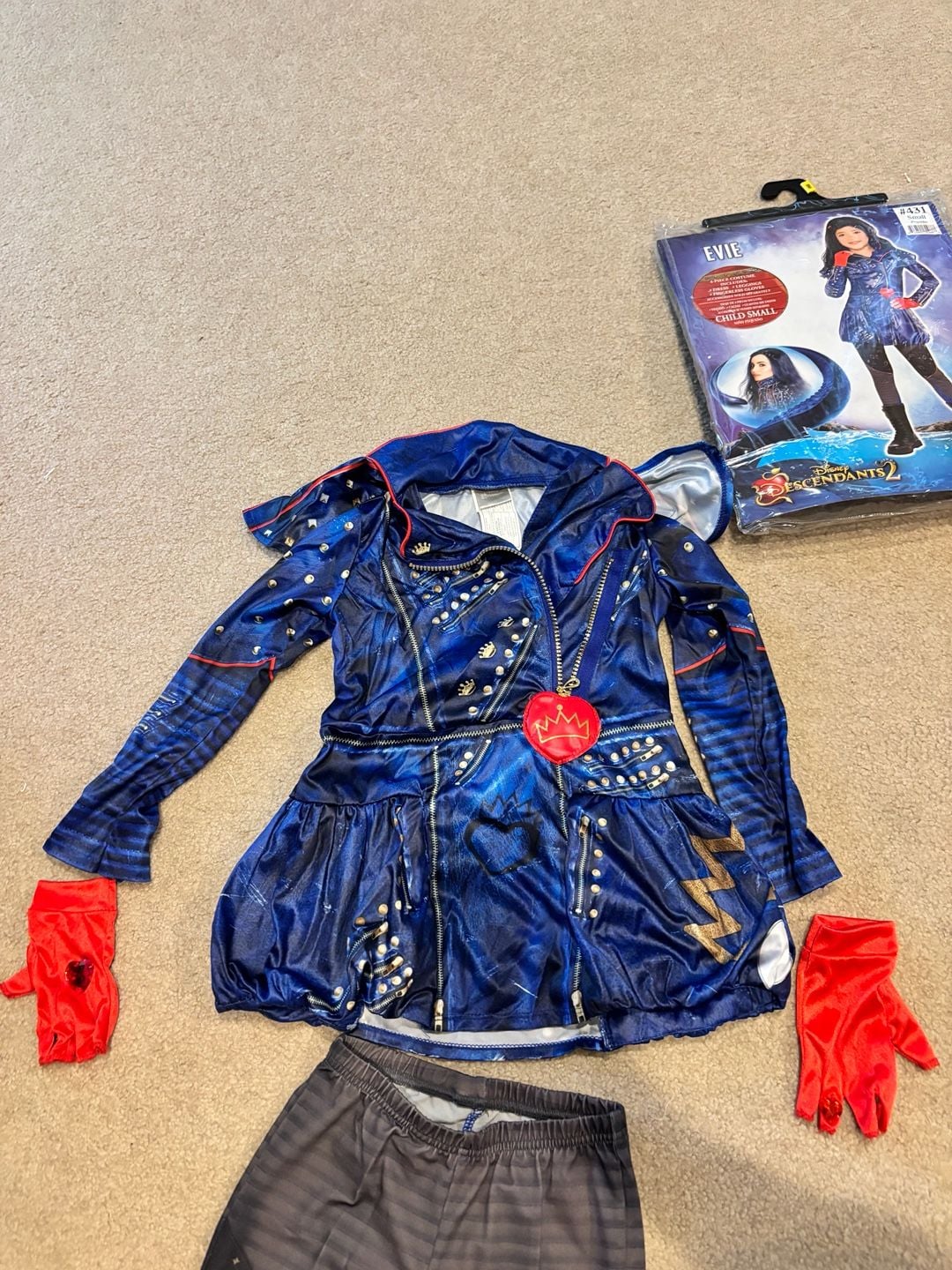 Disney Descendants 2 Evie Deluxe Halloween Costume – Girls Small – 4 Piece 4