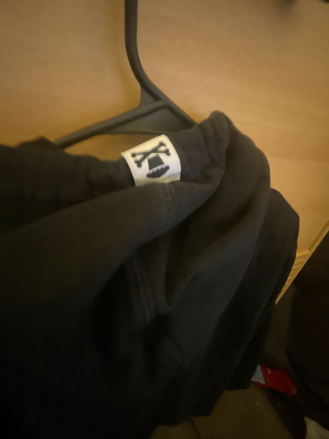 Johnny Cupcakes Classic Crossbones Hoodie Medium Black 5