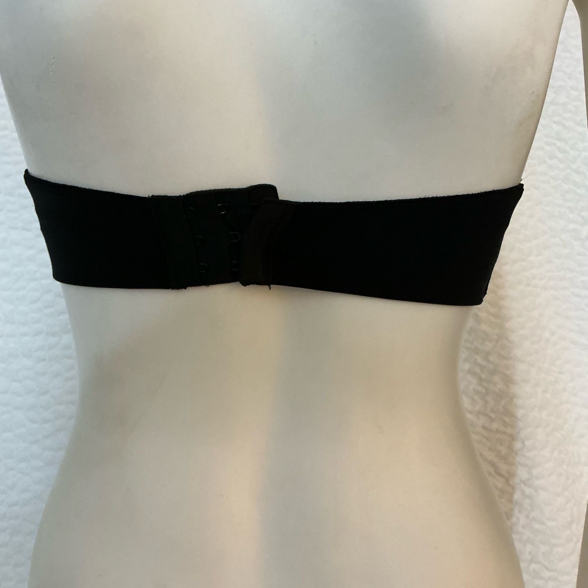 Victoria's Secret Strapless Bra Black Mesh Size 36B 8