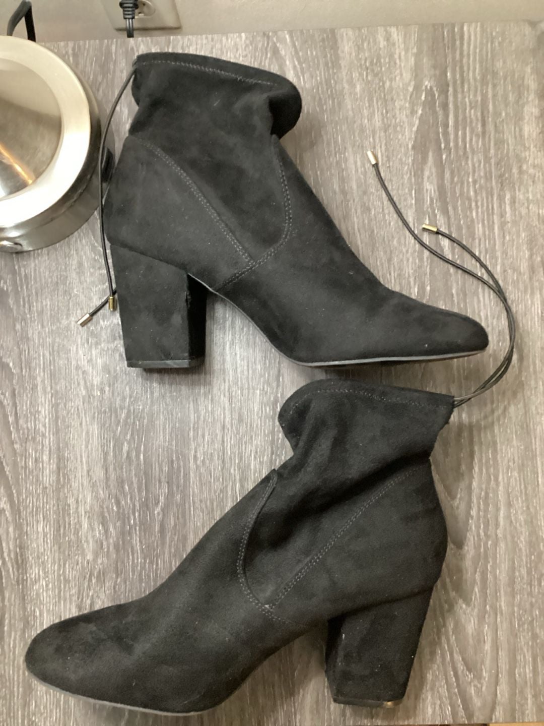 Candie's Ankle Boots Size 10 Black Faux Suede Block Heel Booties 7