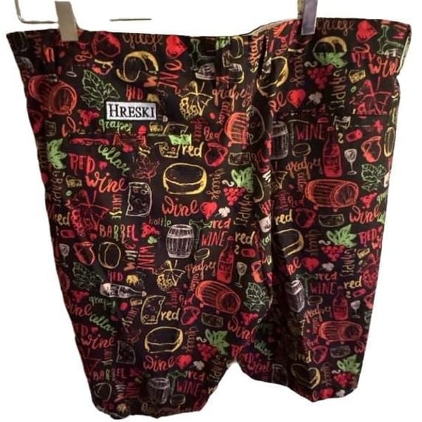 Hreski Wine Print Golf Shorts Size 38” Waist