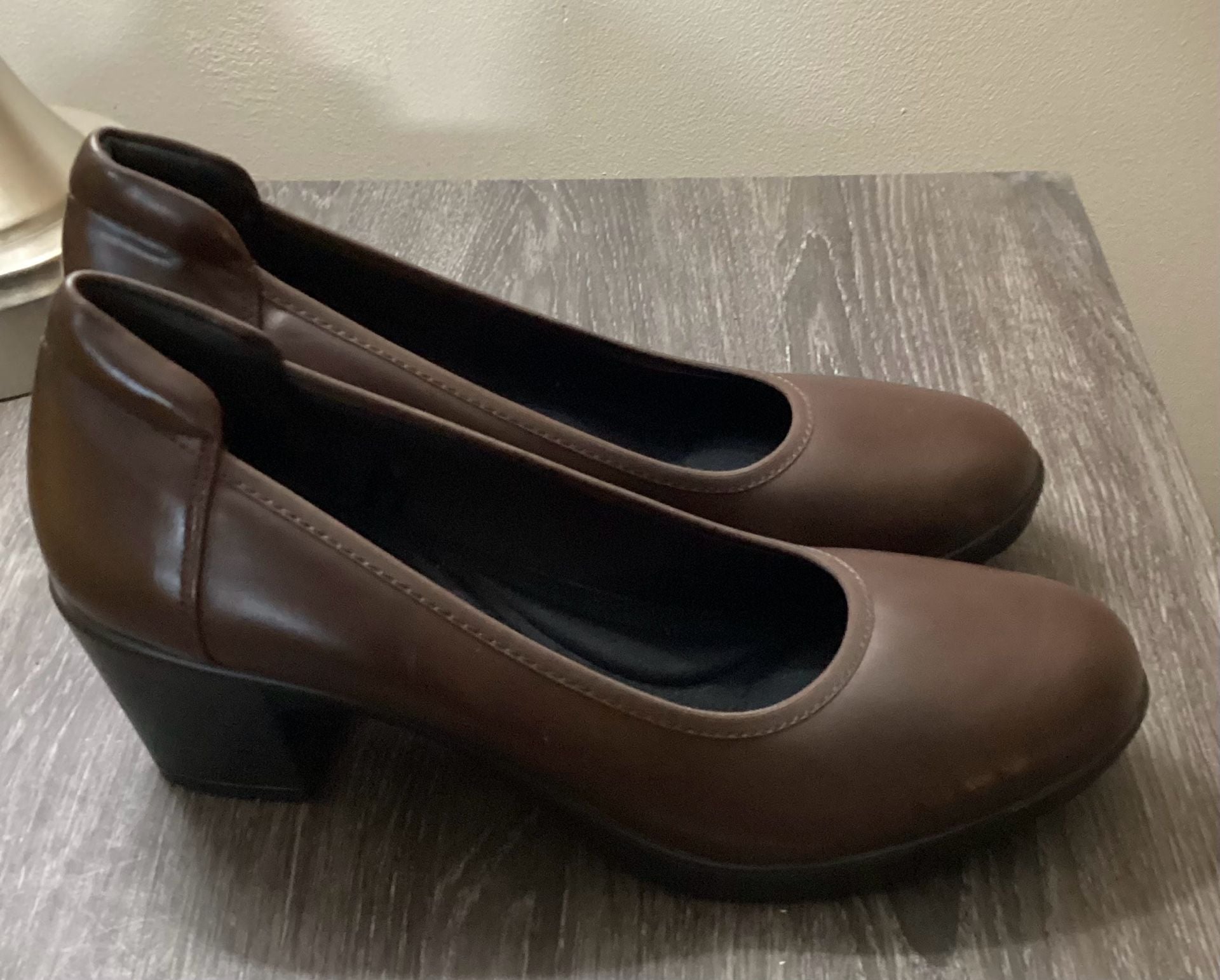 Athlefit Pumps Size 9.5 Brown Block Heel Arch Support Dress Shoes 3