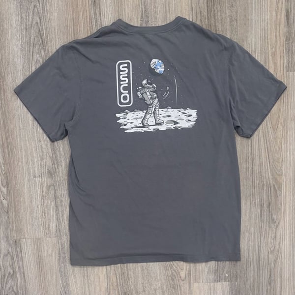 Southern Shirt SSco Astronaut Tee Size LG Gray Cotton Pocket T-Shirt